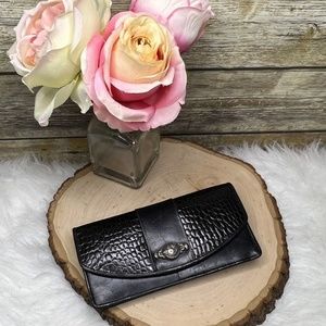 Vntg Brighton Black Pebbled Genuine Leather Croc Trim Clutch Wallet